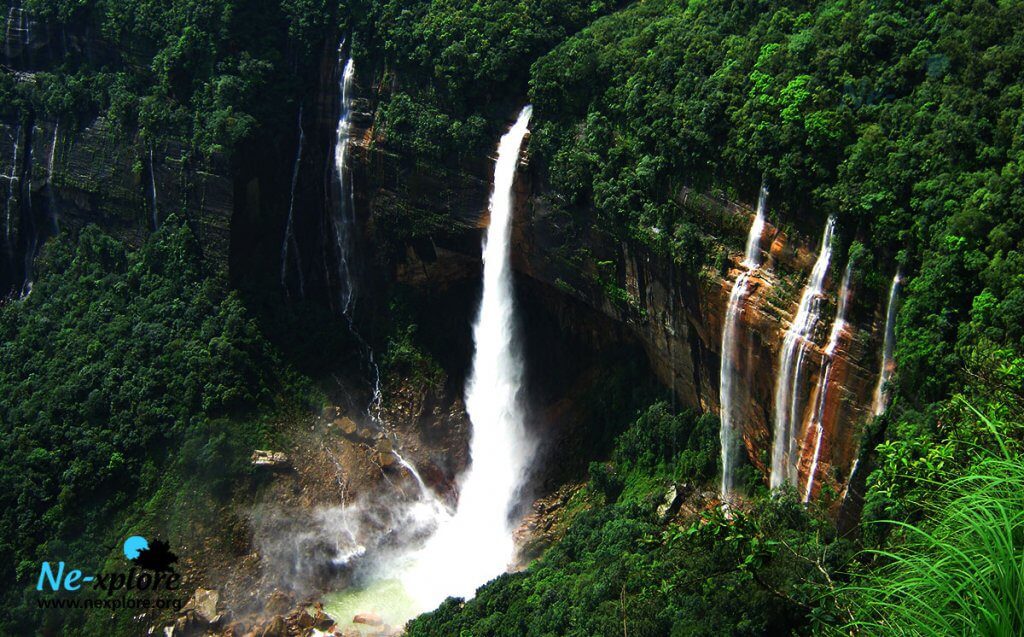 Nohkalikai-Falls, top waterfall in Meghalaya